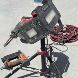 Husky Light Stand