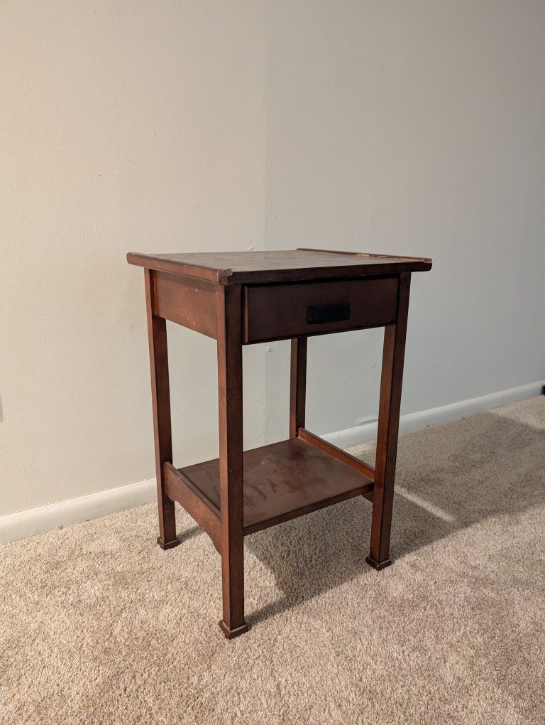 End Table / Night Stand