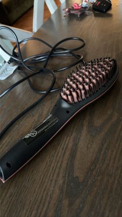 Simply straight hair straightener brush