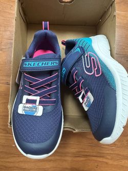 Girls shoes