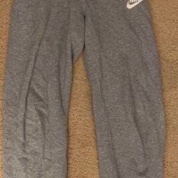 Boys Nike Joggers Size XL