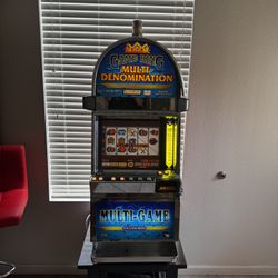  IGT Game King Multi-Denomination Multi-Game Touchscreen slot machine