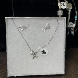 Bow silver earrings set