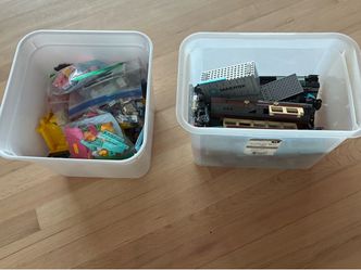 Large lot of fake Legos, off brand Legos