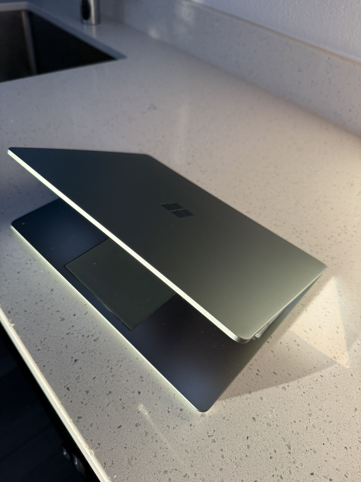 Microsoft -Surface laptop Go 3