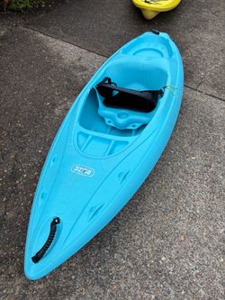 Field and Stream Blade Sit-In Kayak Blue