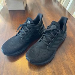 Adidas Ultraboost - size 9