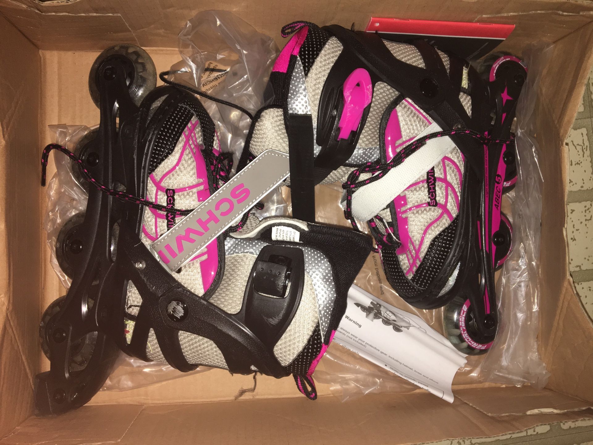 Girls adjustable rollerblades