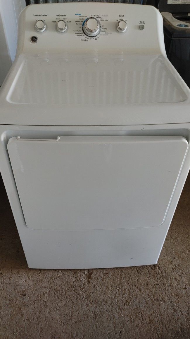 GE electric dryer ( Free Local Delivery )