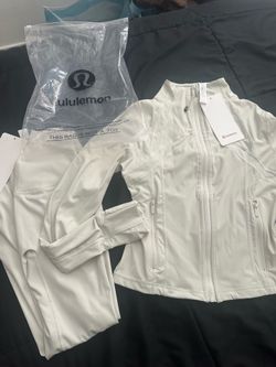 Lululemon white set!!