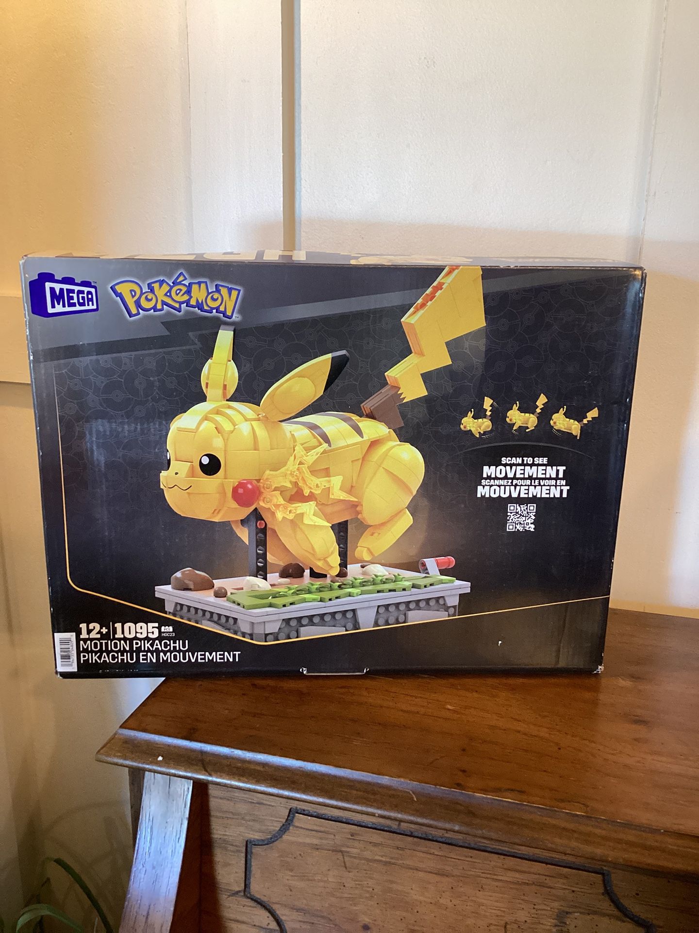MEGA Pokemon Figure Building Toy for Adults, Motion Pikachu Collectible with Mechanized Movement