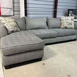 Gray Sectional Couch - Free Delivery 🚚 