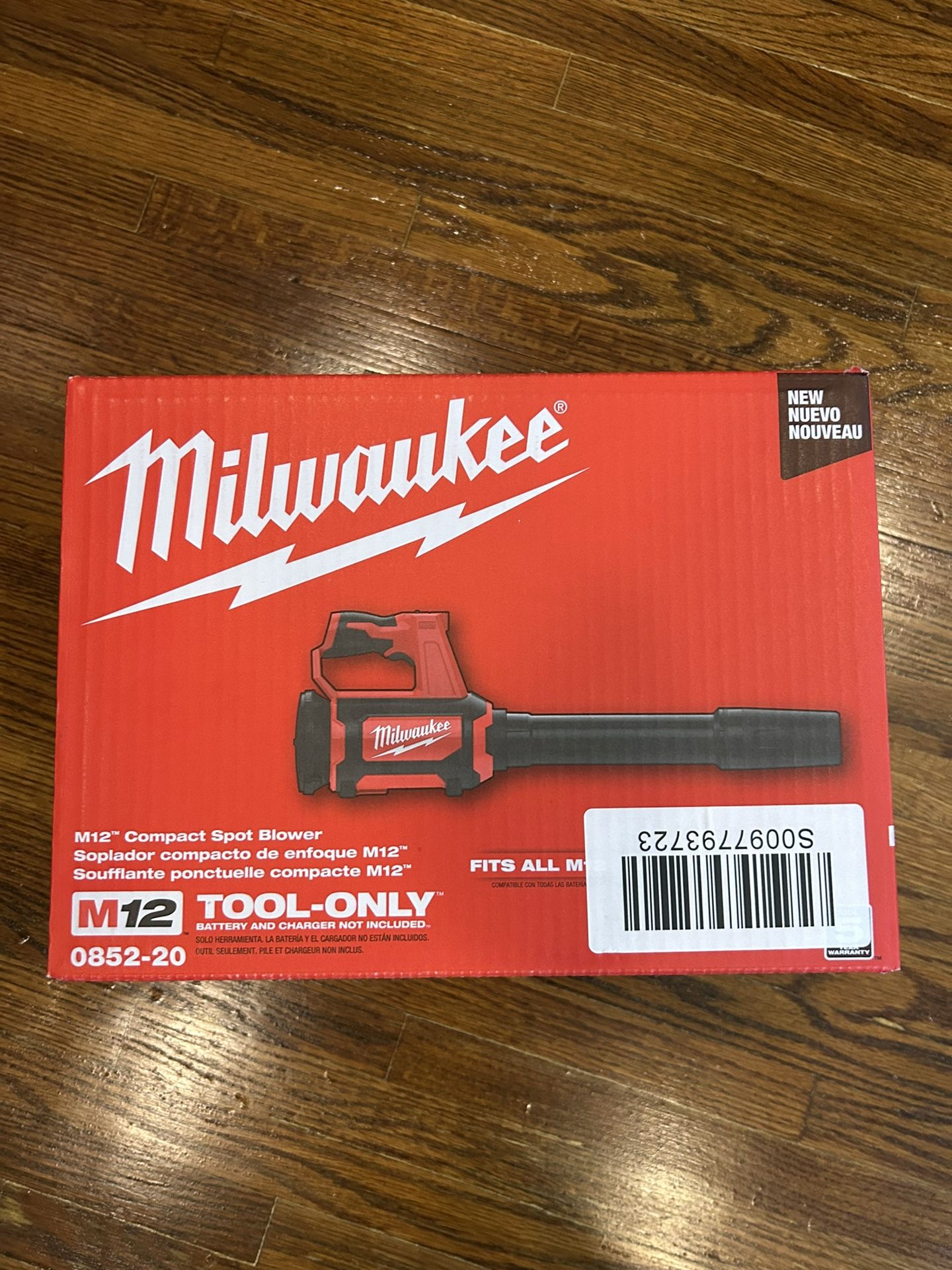 Milwaukee M12 Spot Blower NEW leaf blower