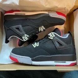 Air Jordan 4 Retro