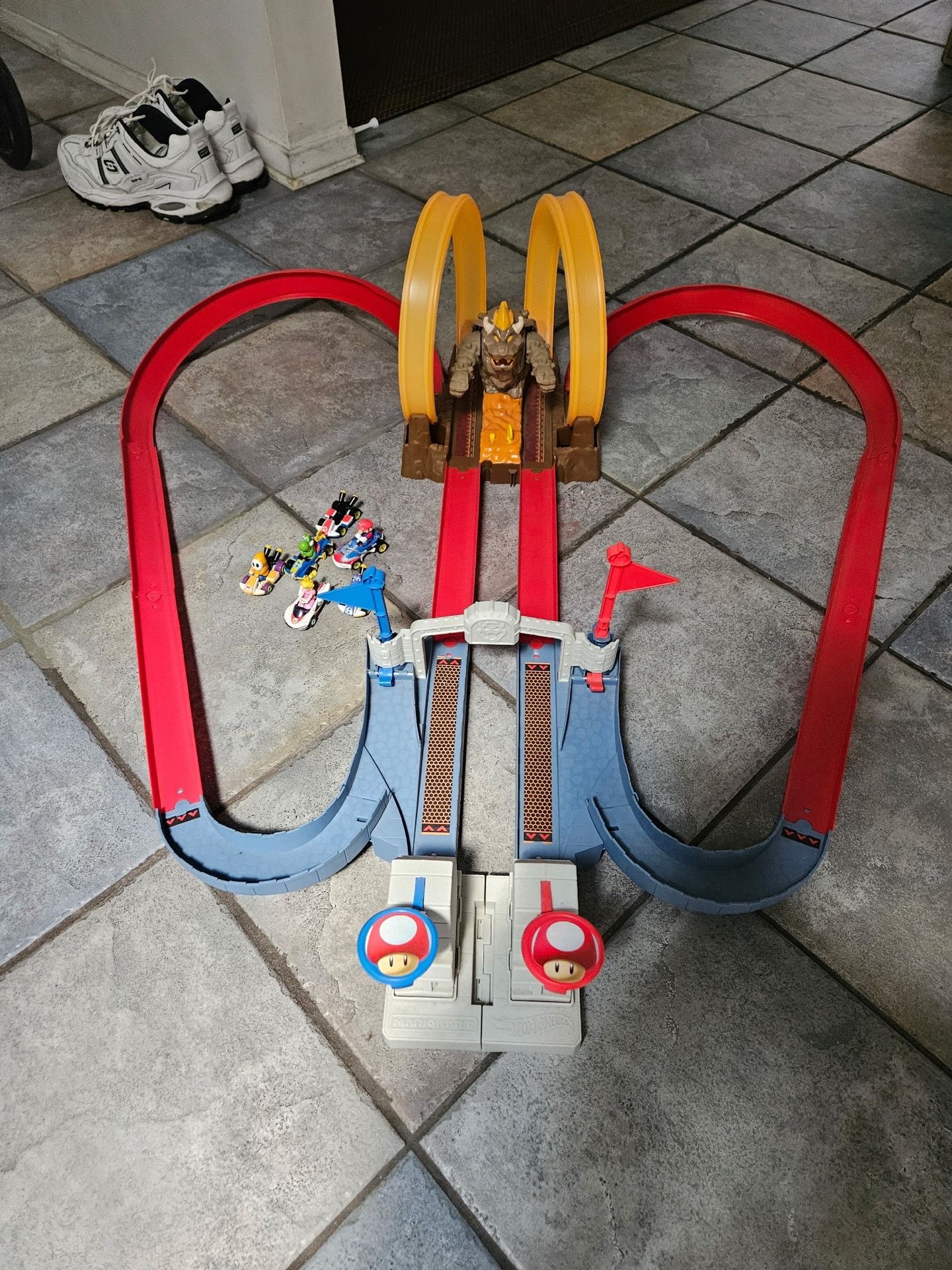 Super Mario Hot Wheels Track