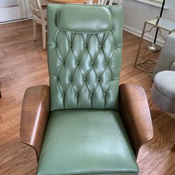 Mid Century Modern Green Leather Lounge Chair 