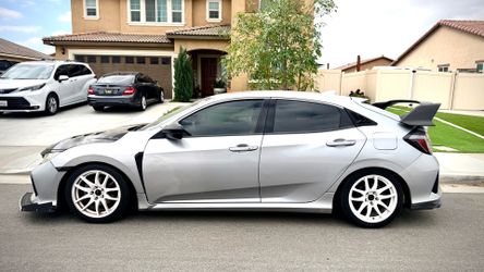 2018 Honda Civic Hatchback EX