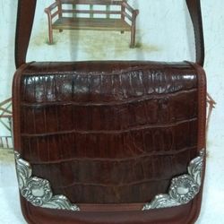 BRIGHTON COLLECTION BROWN LEATHER CROSSBODY PURSE BAG.