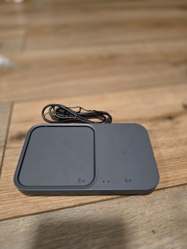 ⚡ Wireless Charging Pad (Dual Charger