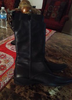 New ladies boots