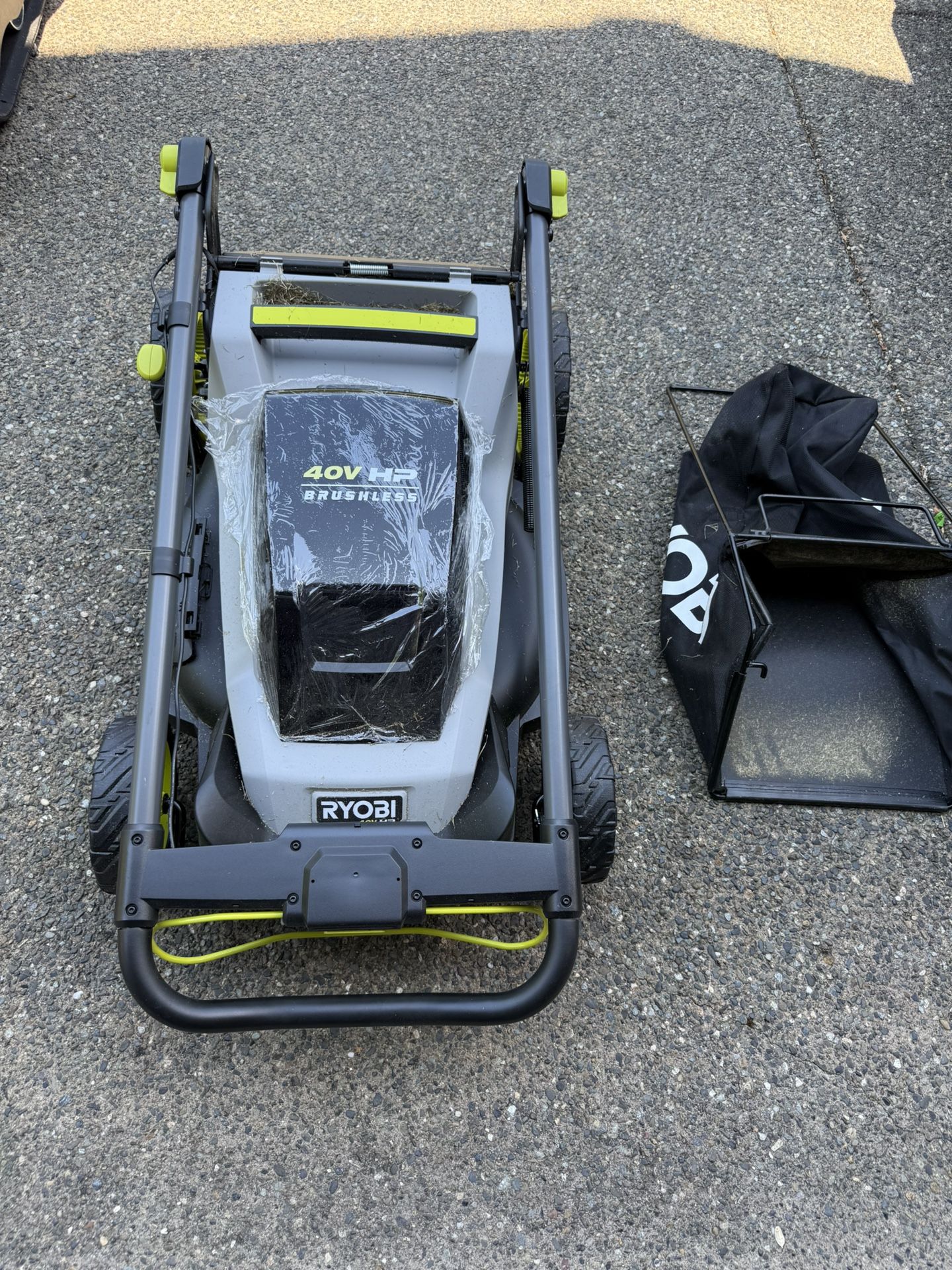 Ryobi 40V HP Brushless 20 in. Cordless Battery Walk Behind Push Lawn Mower with 6.0 Ah Battery and Charger