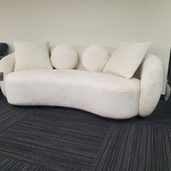 White Sofa - Contemporary Style Livingroom 