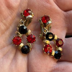 Vintage Clip On Rhinestone Earrings