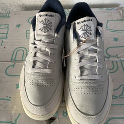 Men’s Reebok Club C Revenge Size 11