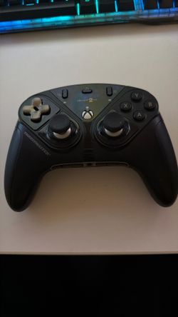 Gaming controller 