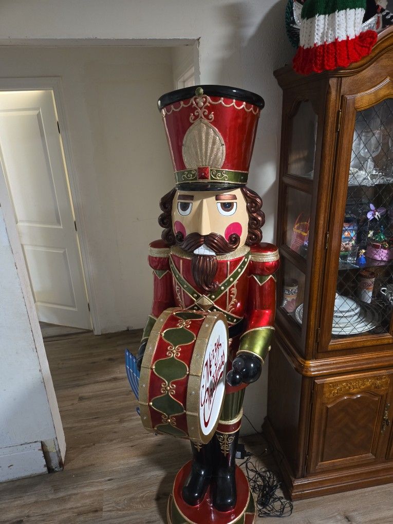 6 Ft Nutcracker