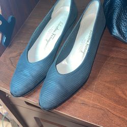 Salvatore Ferragamo Boutique Low Heel Size 6 