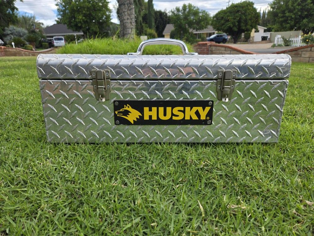 Aluminum Tool Box Diamond Plate