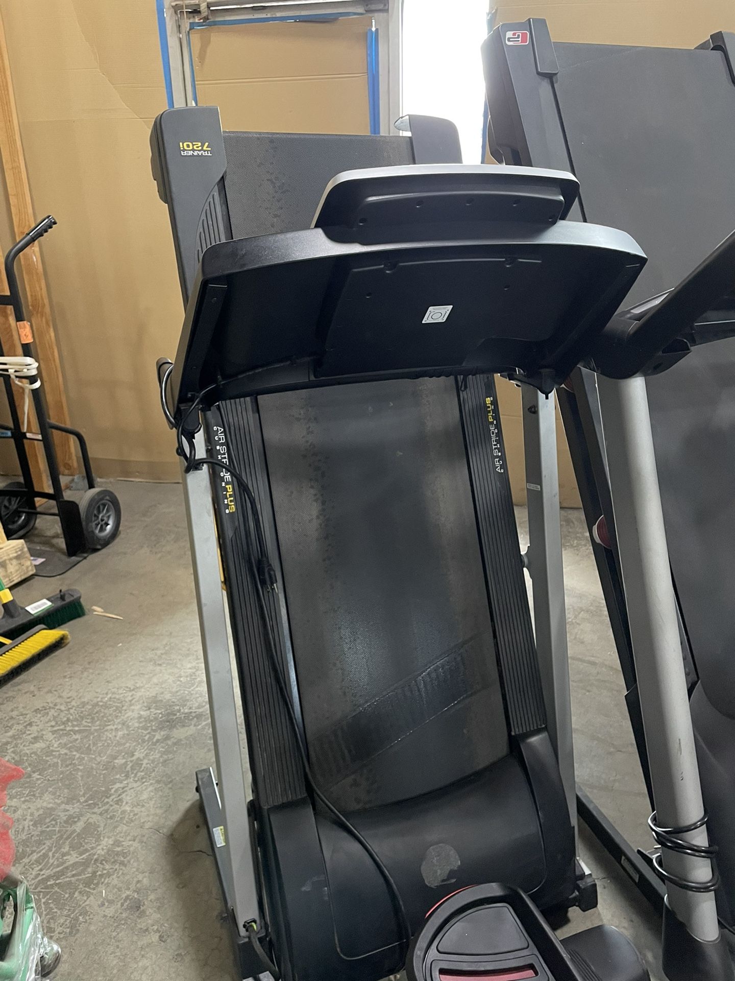 gold's gym trainer 720