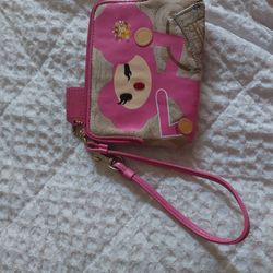 New Coach Pinky Poppy Wristlet