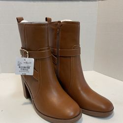 Women’s boots memory foam