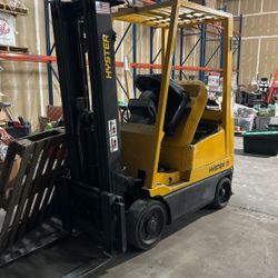 Hyster 30 Forklift 