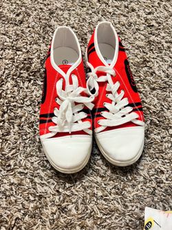 Girl’s red crayon back to school sneakers. Size 3