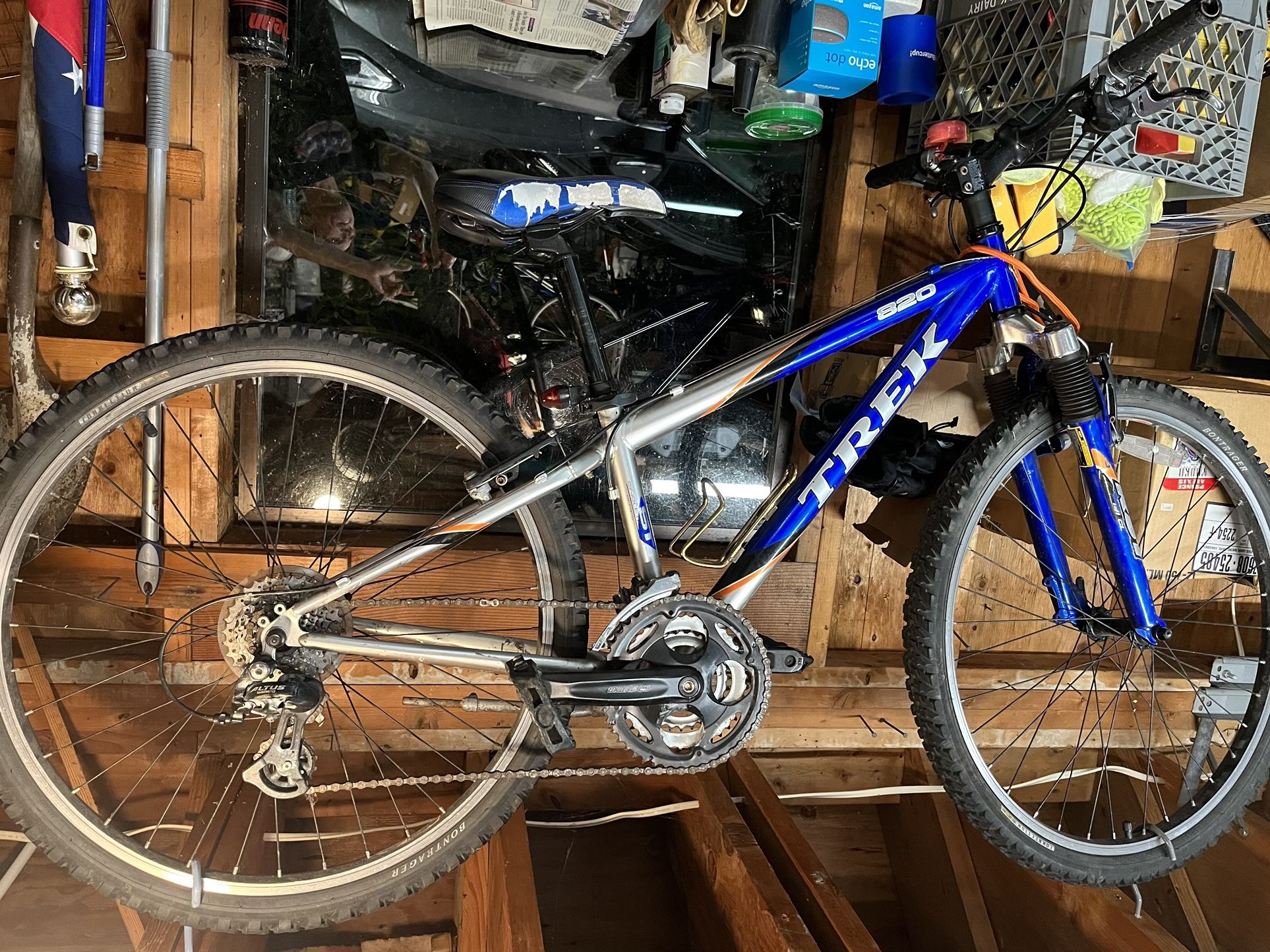 trek 820 mountain bike for sale