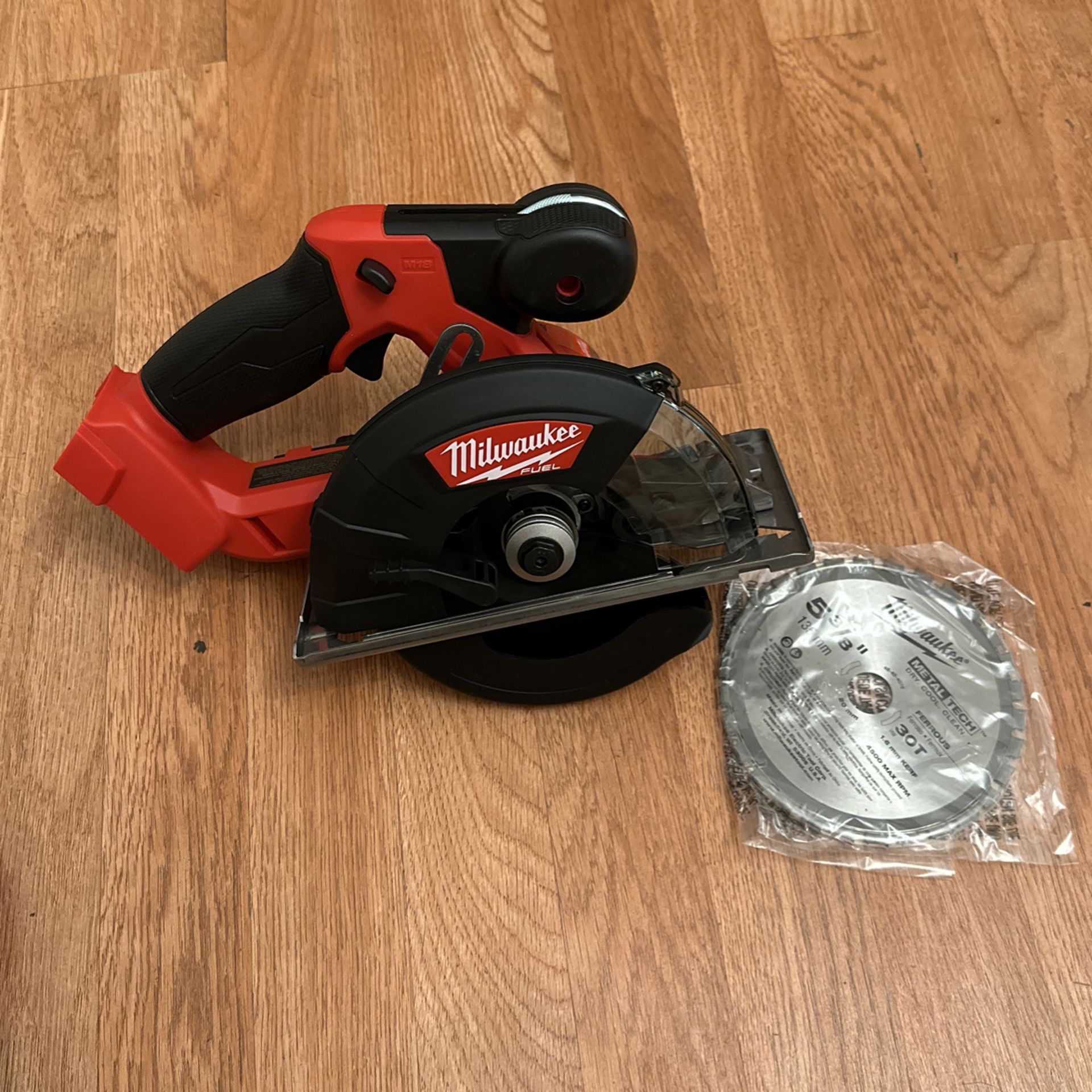 M18 FUEL 18-Volt Lithium-Ion Brushless Cordless Metal Cutting 5-3/8 in.  Circular Saw (Tool-Only) w/ Metal Saw Blade for Sale in San Diego, CA  OfferUp