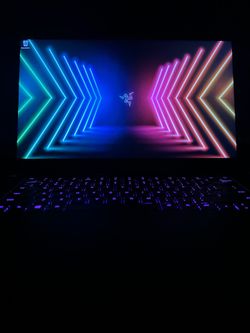Razer Blade 15 Base Gaming Laptop: Intel Core i7-10750H 6 Core, NVIDIA GeForce RTX 3070, 15.6" FHD 1080p 144Hz, 16GB RAM, 512GB SSD