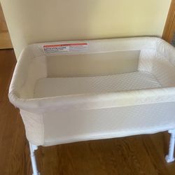 Bassinet On Wheels Adjustable Hight - Brand New