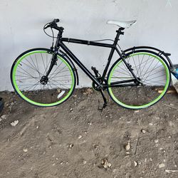 Pure Fix “Keirin” Single-Speed Bike – Can Be Fixed Gear – Green Rims
