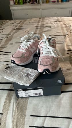 New balance shoes