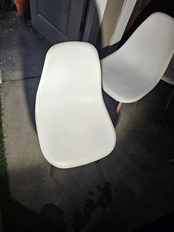 Set Of 4 Chairs