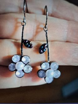 Long white daisy drop earrings