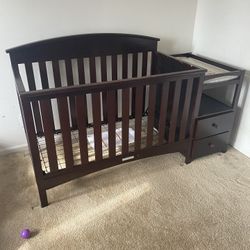 Baby Crib With Changing Table