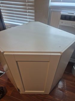 Vendo gabinete de cocina no lo necesito $30