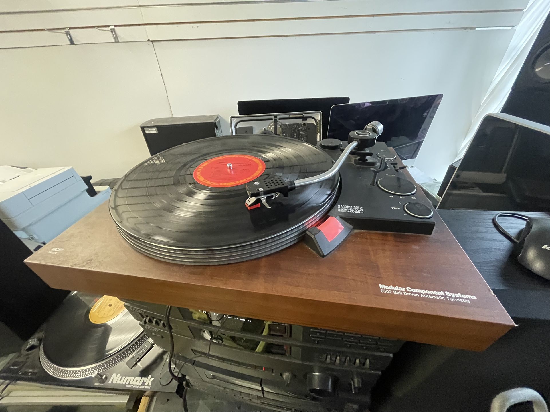 MCS Belt driven turntable New Needle Installed