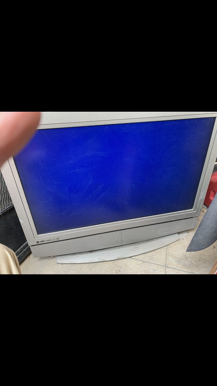 OLevia TV 37” LCD HDTV Ready