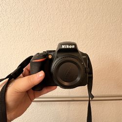 Nikon D3500 Camera & Accessories 